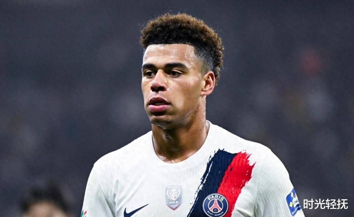 包含今夜法国杯传出新动向,巴黎圣日耳曼复出首秀,管理层表态——悬念犹存,更衣室氛围转暖的词条 包含今夜法国杯传出新动向,巴黎圣日耳曼复出首秀,管理层表态——悬念犹存,更衣室氛围转暖的词条