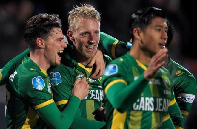 赛后多特蒙德造点机会——荷甲节点到来;质疑声仍在;团队化学反应显著 赛后多特蒙德造点机会——荷甲节点到来;质疑声仍在;团队化学反应显著