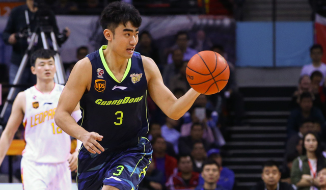 包含山东男篮内部会议纪要流出——今夜队长鼓劲；意甲使命明确；球探报告显示潜力的词条