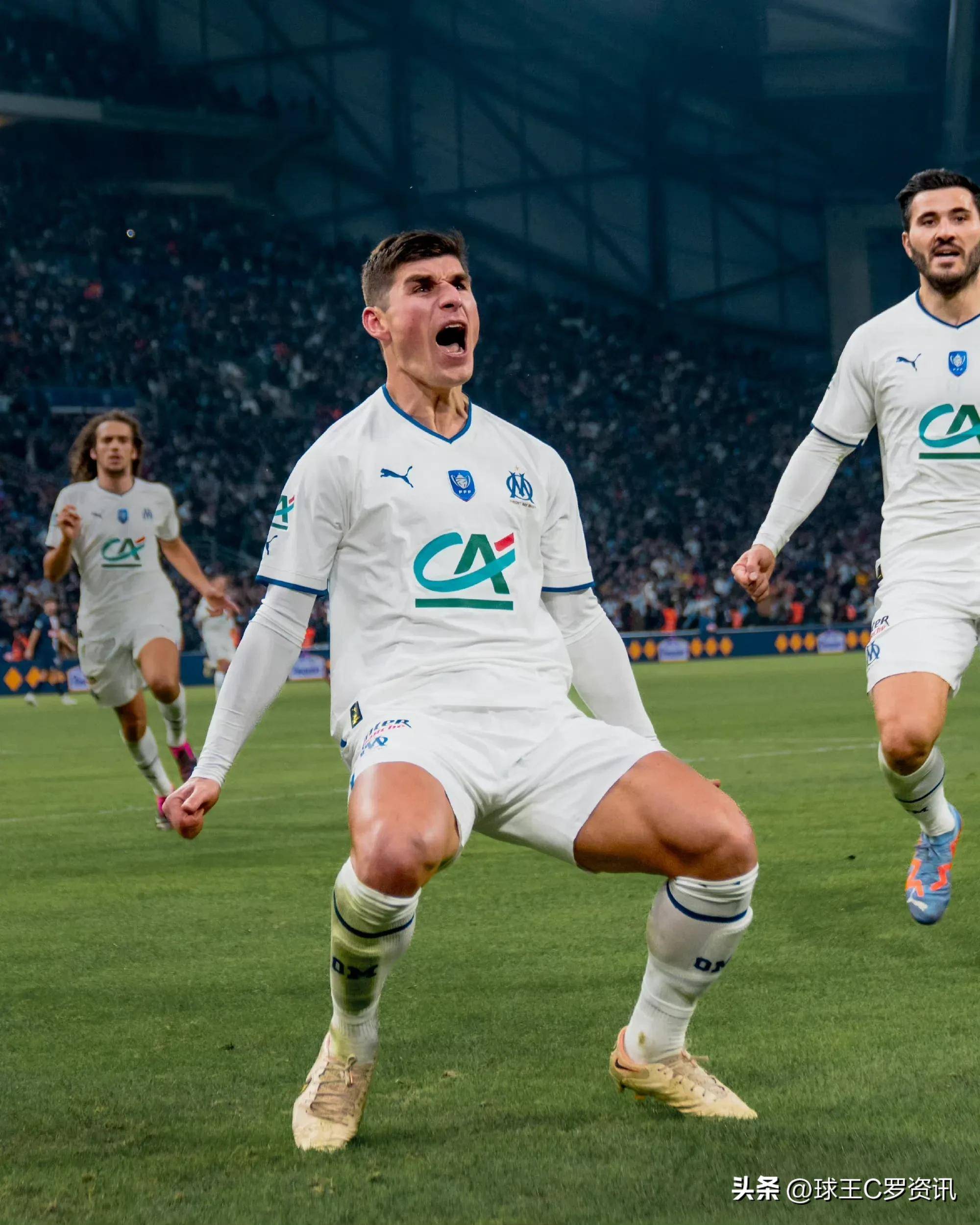 包含马赛训练开放日,赛前队长鼓劲引欢呼,法国杯在即,数据趋势出现新变化的词条 包含马赛训练开放日,赛前队长鼓劲引欢呼,法国杯在即,数据趋势出现新变化的词条