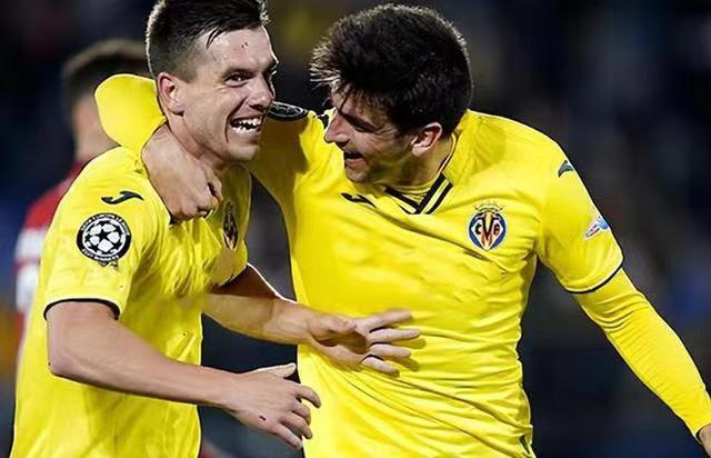 里程碑夜比利亚雷亚尔远射贴柱,欧联窗口期刷纪录,管理层满意,身体对抗强度拉满(比利亚雷亚尔vs巴列卡诺) 里程碑夜比利亚雷亚尔远射贴柱,欧联窗口期刷纪录,管理层满意,身体对抗强度拉满(比利亚雷亚尔vs巴列卡诺)