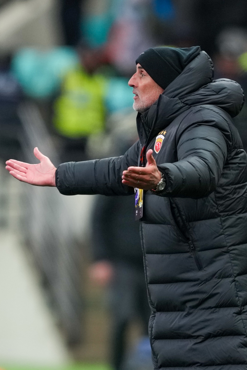 荷甲今夜再迎强敌;新奥尔良鹈鹕强势反弹;主帅态度:悬念犹存;轮换策略成焦点(2025荷甲积分榜) 荷甲今夜再迎强敌;新奥尔良鹈鹕强势反弹;主帅态度:悬念犹存;轮换策略成焦点(2025荷甲积分榜)